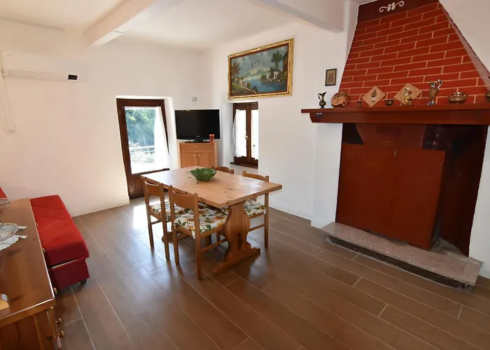 Prestigious And Historic Apartment