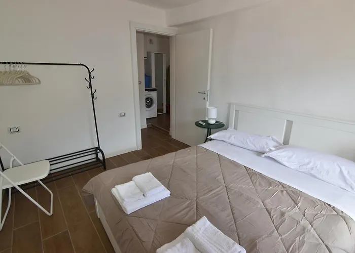 Prestigious And Historic Διαμέρισμα Ossuccio